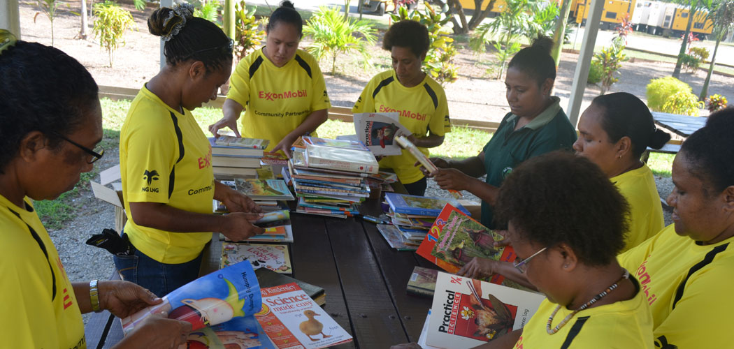 ExxonMobil PNG volunteers lend a helping hand to Buk Bilong Pikinini